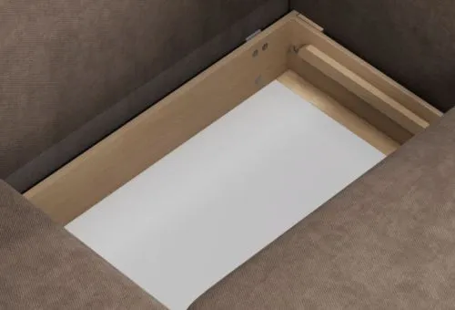 <b>Фанера и массив дерева</b> в основе каркаса и бельевого ящика